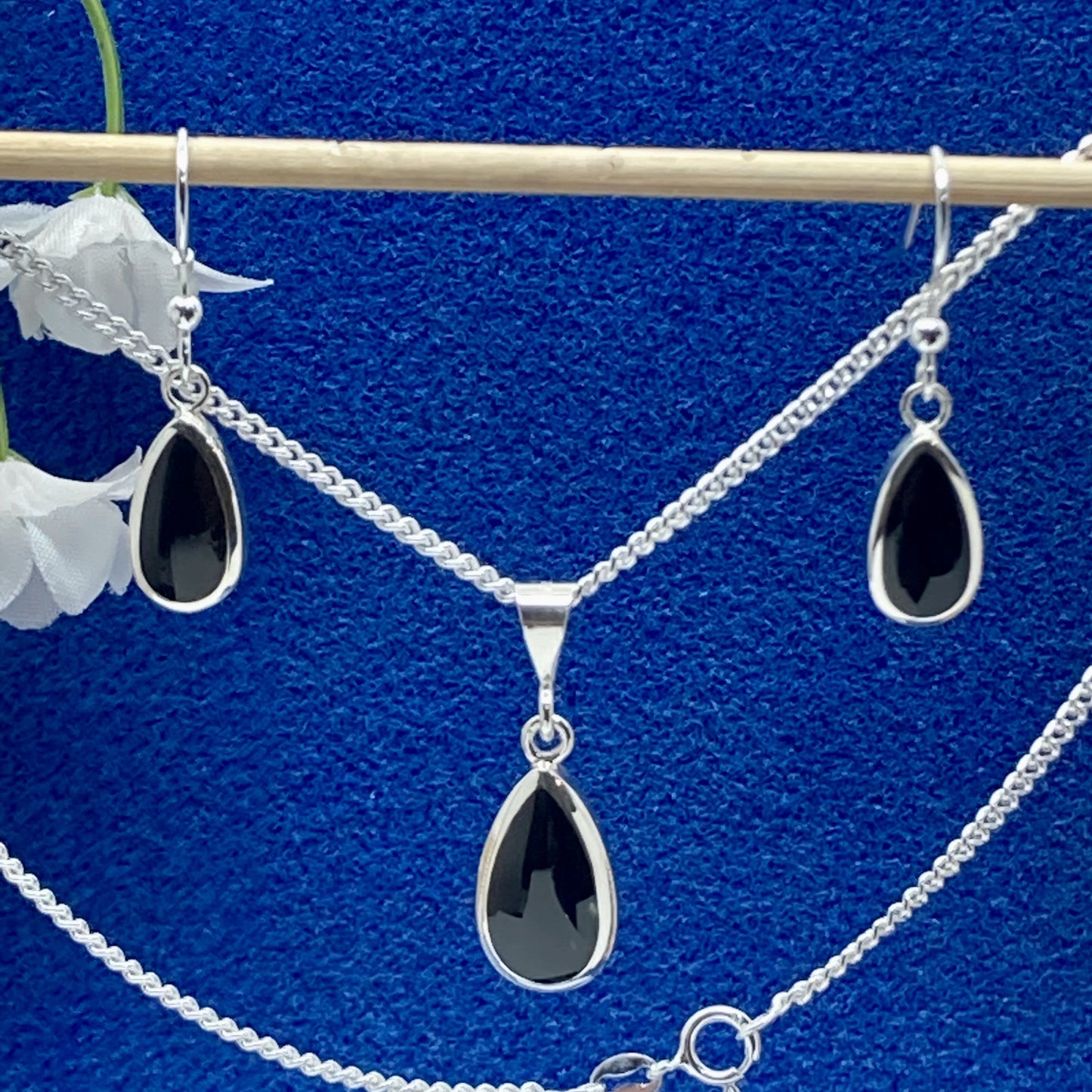 Classic Teardrop