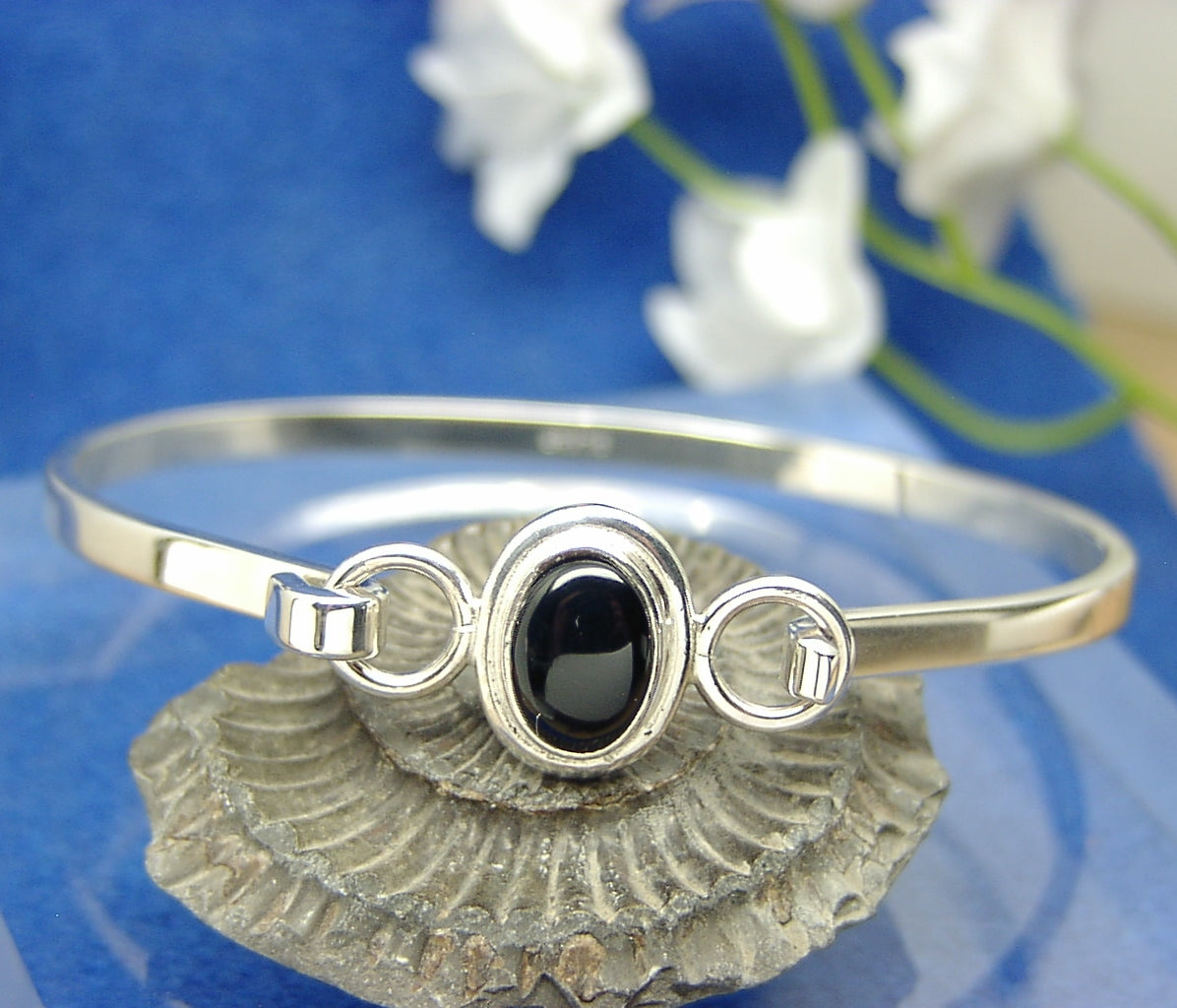 Oval bangle 16.9gram