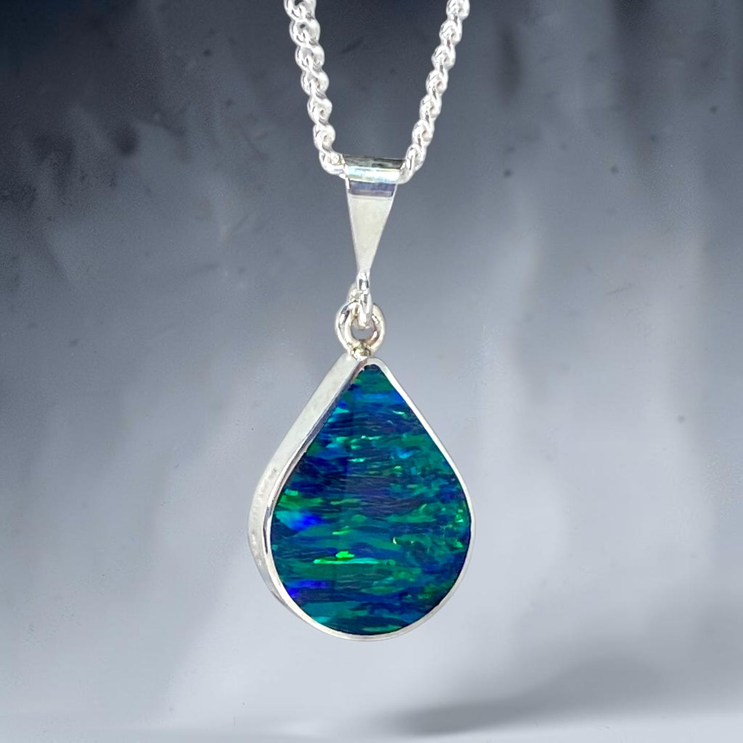 Opalique Teardrop med
