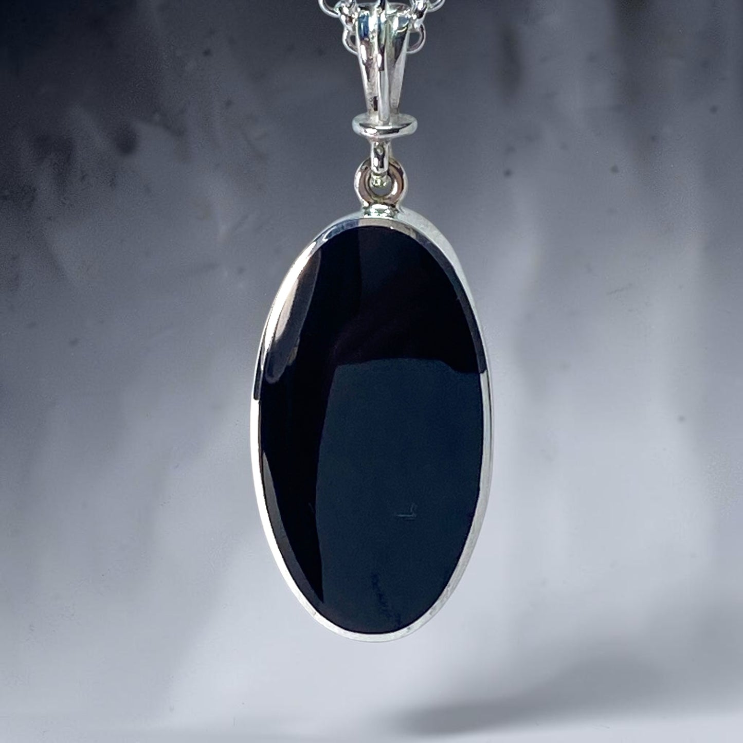 Green Opalique oval