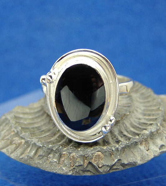 Silver 4 Bead Jet Ring front view